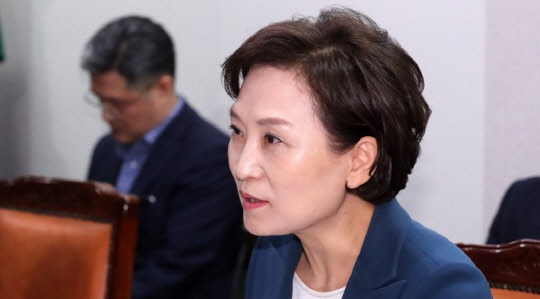 김현미 국토부 장관이 23일 취임 2주년을 맞았다.<연합뉴스>